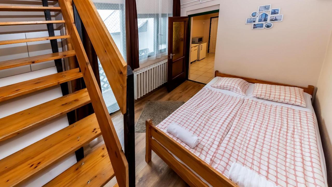 Csillagtura Panzio Bed & Breakfast Eger Exterior photo