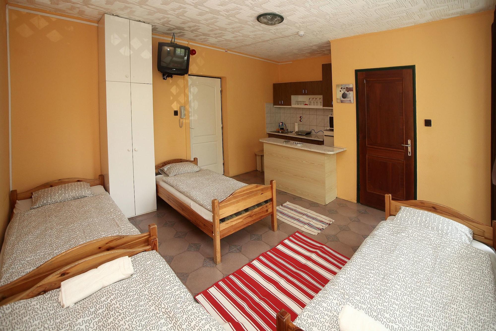 Csillagtura Panzio Bed & Breakfast Eger Exterior photo